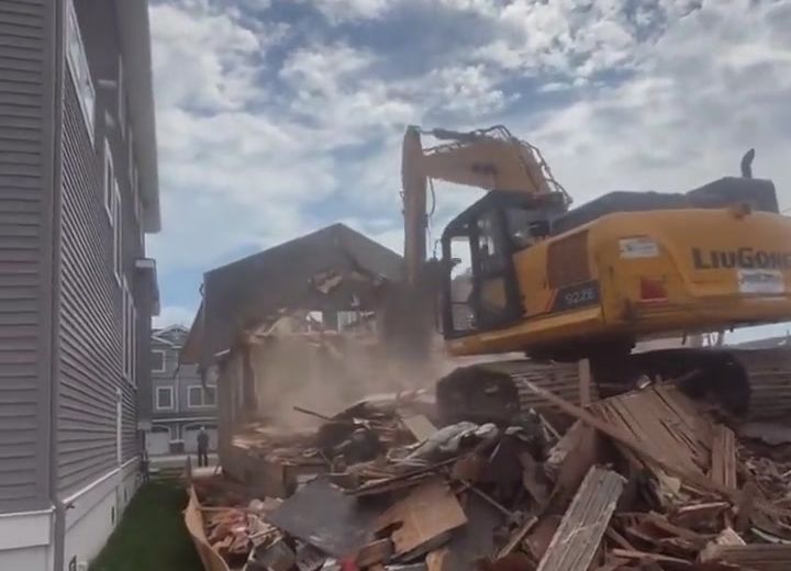 Our LiuGong 922E excavator on a teardown